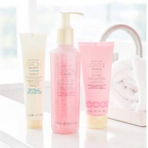 Mary Kay Satin Hands Trio - Pink and Cream LIMITED EDITION Blissful Pomegranate